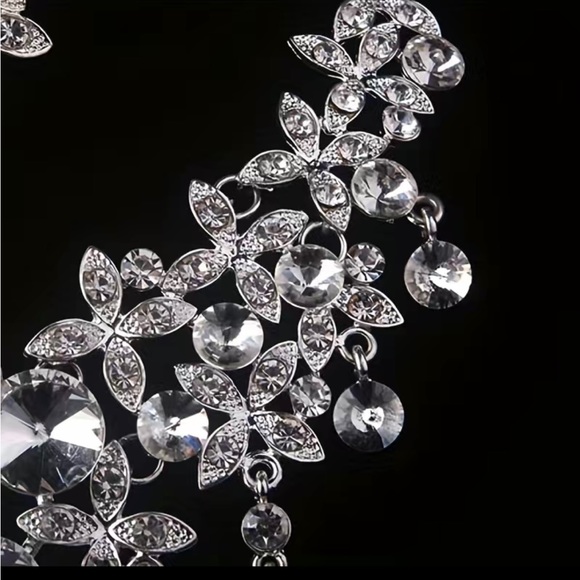 3 pcs set of  luxurious rhinestone necklaces and earrings jewelry. - Picture 4 of 5